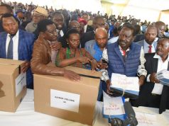 Raila finally files 20, 000 page petition against Ruto’s win, seeks over 20 court orders